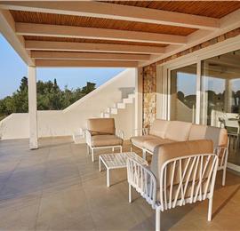 4 bedroom villa with pool, Castellammare del Golfo, sleeps 8-10